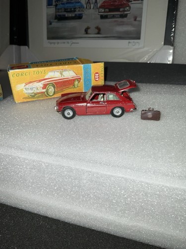 Corgi toys 327 - toys, mgb