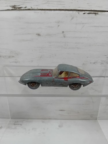 Lesney type jaguar 32b - type,