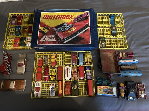 Vintage match box - match, case