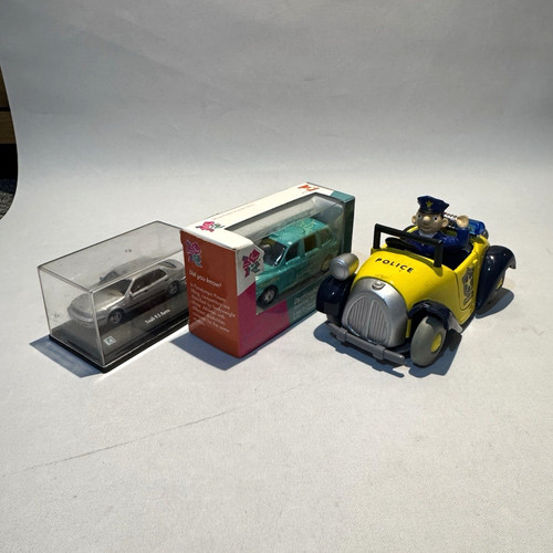 Lot vintage diecast - of,